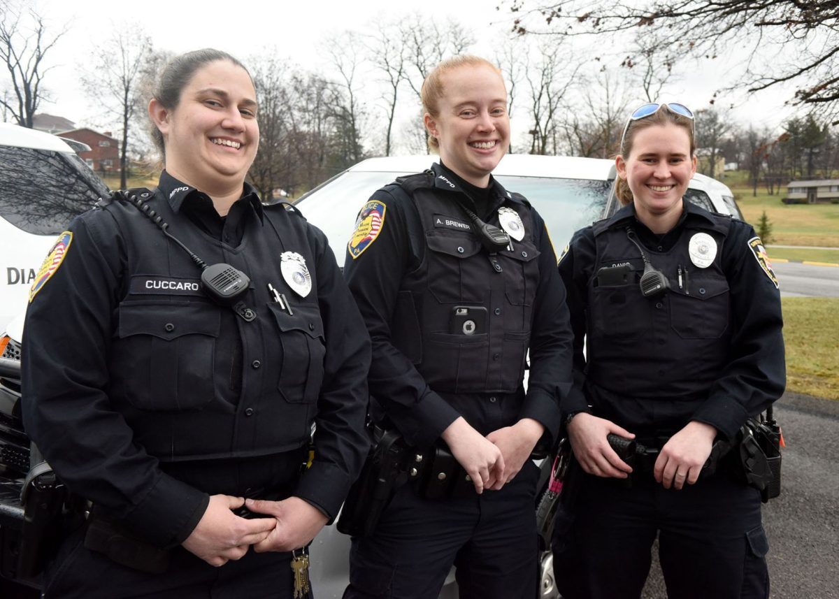 Women with badges Number of female police officers on the rise ...